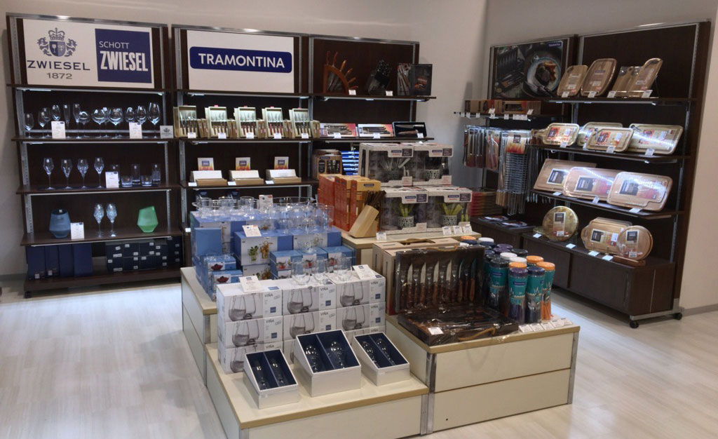 ツヴィーゼルリビングwithトラモンティーナ